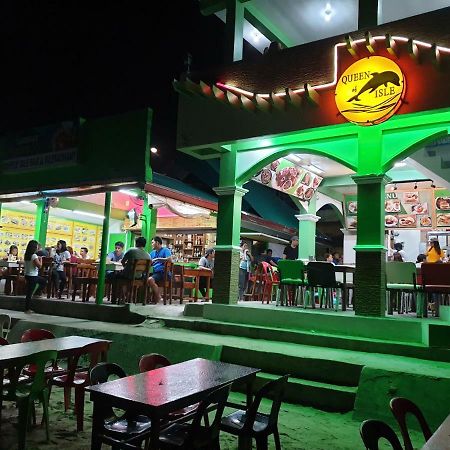 Queen Of Isle Cottages And Restaurant Puerto Galera Exteriör bild