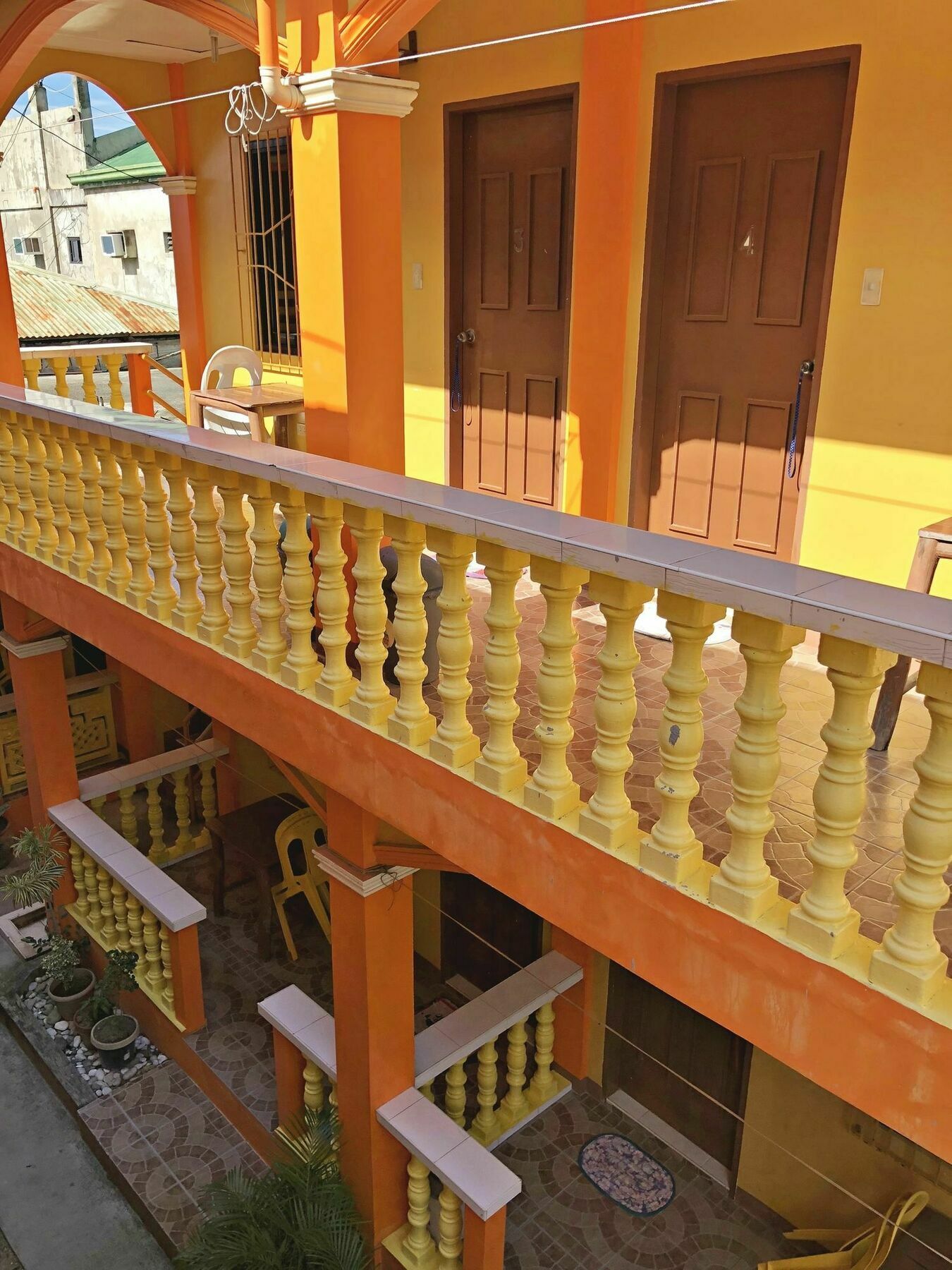 Queen Of Isle Cottages And Restaurant Puerto Galera Exteriör bild