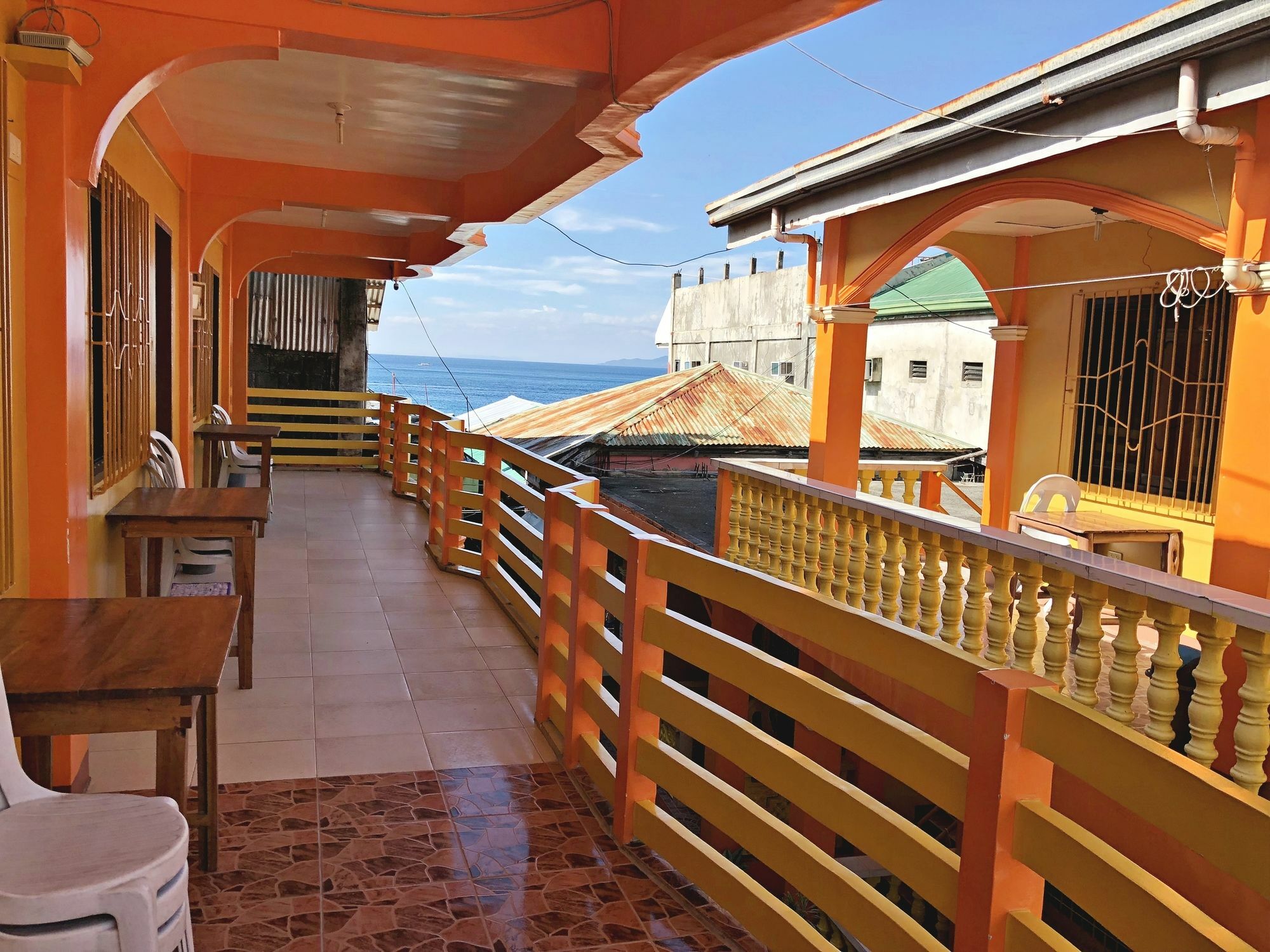 Queen Of Isle Cottages And Restaurant Puerto Galera Exteriör bild